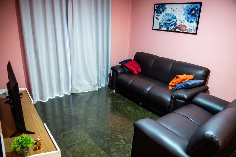 Apartamento Coral - Av. JK- Excelente localização